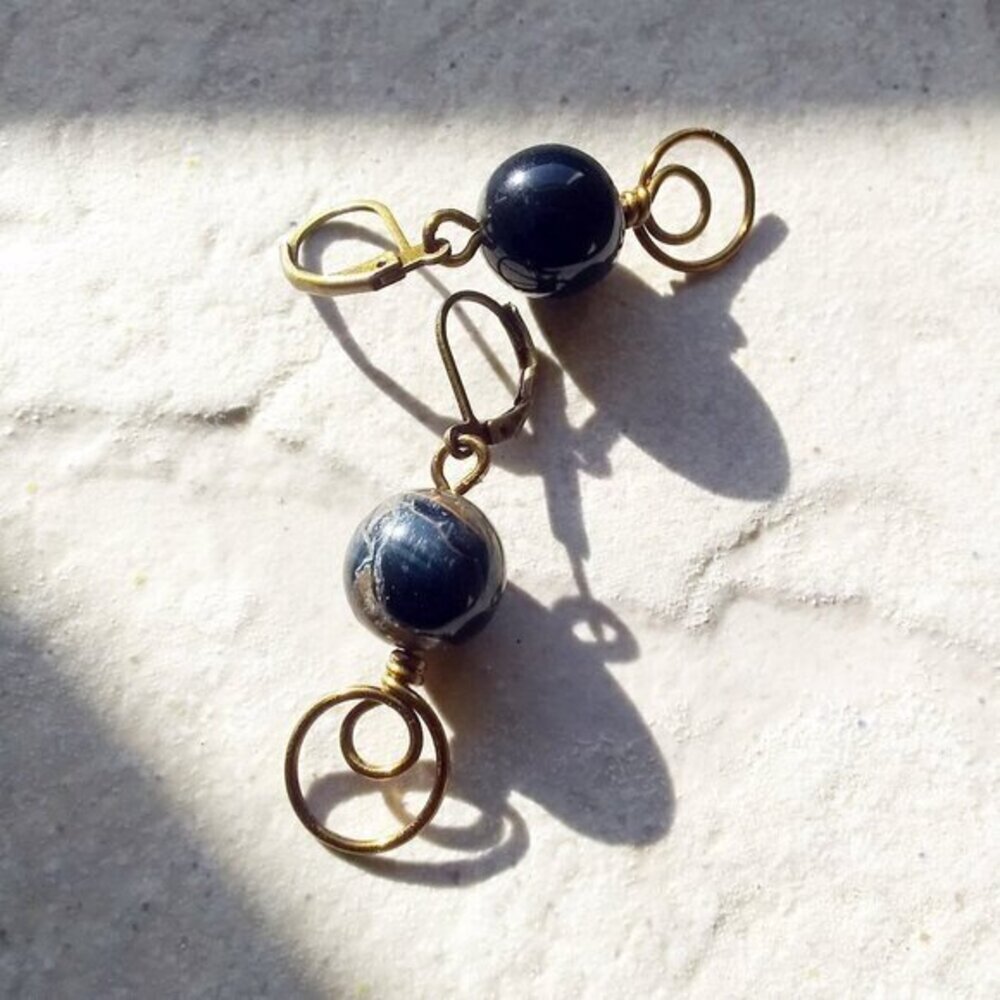 Black & Brown Stone Beads w. Bronze Wire Wrap Elements + Leverback Earrings